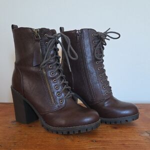 Soda Dark Brown Lace-Up Boots